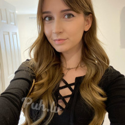 Sophie, 25