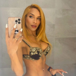 Mia colucci, 25