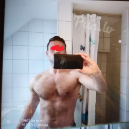 Alex, 44