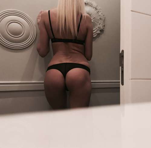 Linducis (23 years) (Photo!) offer escort, massage or other services (#2695831)