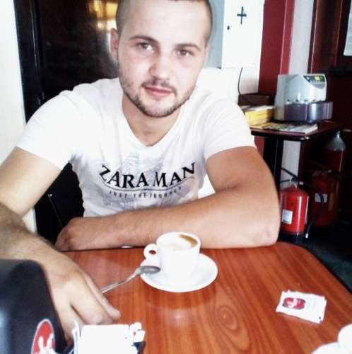 maksim (32 gadi) (Foto!) iepazīsies ar vīrieti (#2855468)