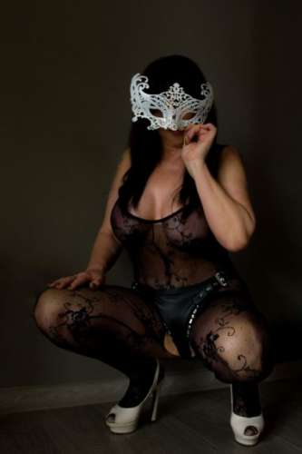 loretta (38 years) (Photo!) offer escort, massage or other services (#3141983)