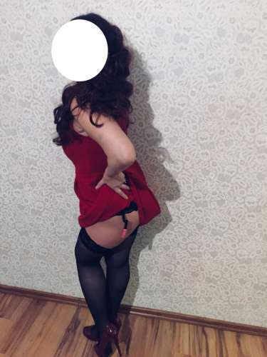 Kleopatra (35 years) (Photo!) offer escort, massage or other services (#3552745)