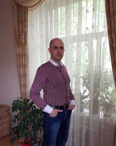 виталий (46 years) (Photo!) gets acquainted with a woman for serious relationship (#3622927)