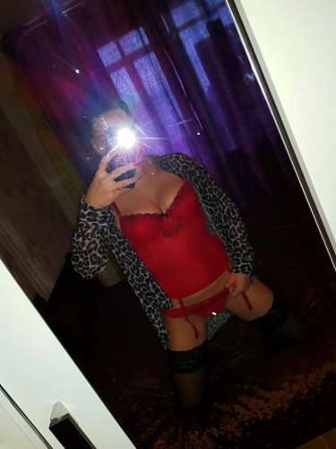 Sabīne  2713****  (25 years) (Photo!) offer escort, massage or other services (#3653916)