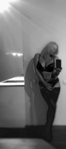 Julija (40 years) (Photo!) offer escort, massage or other services (#3926395)