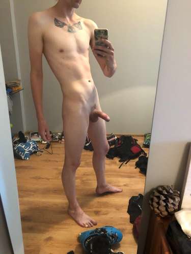 Saldus gay (28 лет) (Фото!) познакомится с мужчиной (№4235746)