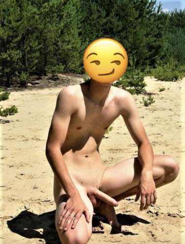 Nudist beatch (21 year)