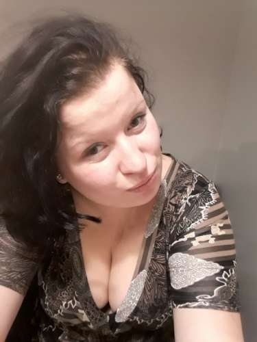 Liene (24 aastat) (Foto!) saab mehega seksi eesmärgil tuttavaks (№4690673)