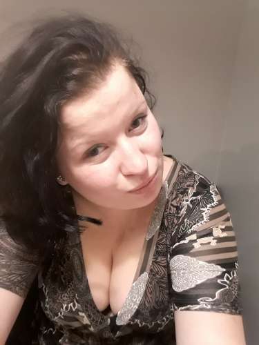 liene (25 aastat) (Foto!) saab mehega seksi eesmärgil tuttavaks (№4733079)