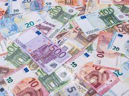 Ищу девушку ,  кто хочет побыть моделью у любителя иногда.  Хорошую оплату,  конфид…