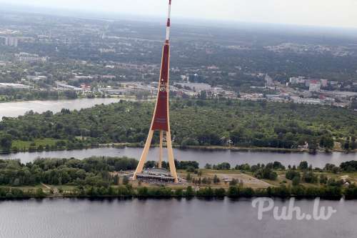 kāds normāla auguma uni/akt vai pass džeks bez liekā svara ar palielu locekli lī…