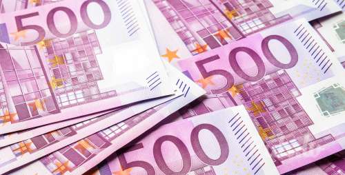 Предлагаю 500 евро красивой девушке за секс,  
я молодой спортивный парень.