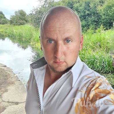 познакомлюсь с девушкой для дружбы и свиданий )