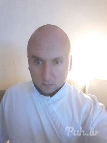 познакомлюсь с девушкой для дружбы и свиданий )