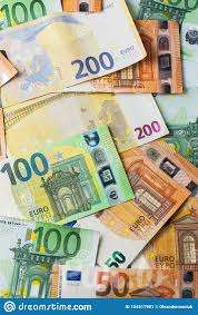 Tagad centra pusē ir kāda kura par $$$ var Handjob?