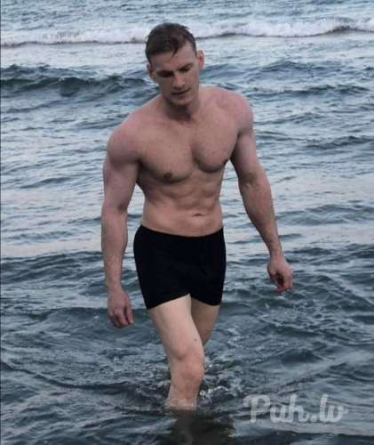 Visiting Riga until Wednesday,  would like to fuck your mouth and ass.  $$$$$$ wom…