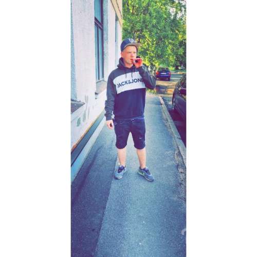 Sveikas meitenes! Labprāt šovakar ar kādu izietu ārā,  pačilotu,  iepazītos tuvāk, …