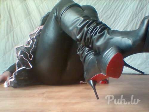 esam paris s50 v28 virietim patik but cd damas loma meklejam vecaku kungu ar lie…