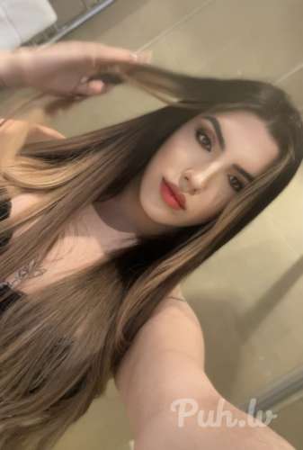 Hello baby’s,  I’m bianca,  the most femenine and sexy trans of this city.  If you…