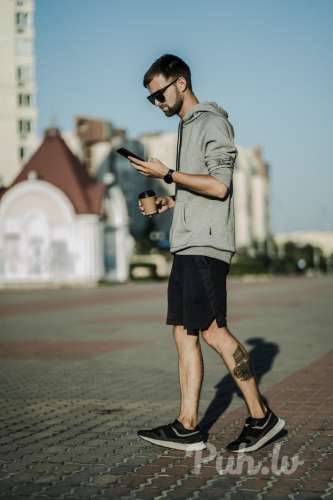 Молодой парень в поиске шалостей
Мой телеграм a2648a2648a