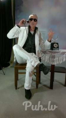 Palidzu ar veneriskajaam slimibam saslimushajiem [ gonereja,  sifilis utt] prosta…