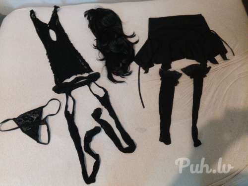 Varbūt šeit ielūkojās kāds kopts jauns femboy kurš vēlētos pielaikot sieviešu vē…