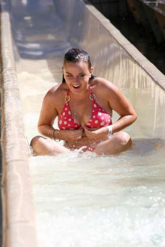 Sastādi kompāniju-braucam vakarā uz jūriņu. . .