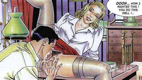 Piedāvāju kunilingu.  Ir vieta esmu slaids.