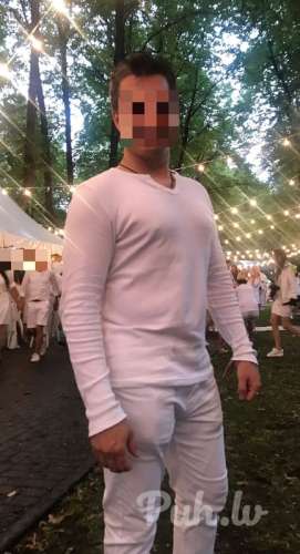 Sveika! :)
Ir te kāda daiļava kas vēlētos tagad pabraukāties pa Latviju? Virzie…