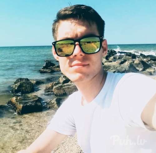 Познакомлюсь с молодой девушкой для встреч. .  могу поддержать финансово.  Пиши. .  о…