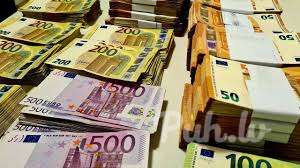 Sanāksāšu sievietei! Simpātisks,  kopts jauns vīrietis.