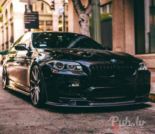 Heey. 
Varbūt meklē sev privāto taksistu?
Tad esi to atradusi. 
Auto BMW F10