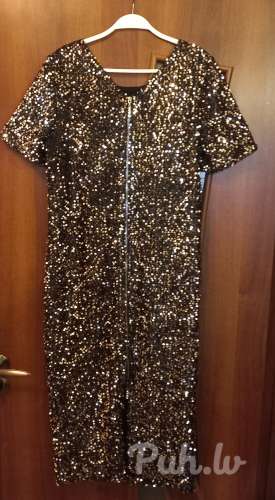 Sveikas meitenes pārdodu spīdīgu kļūtu 46×48izmers