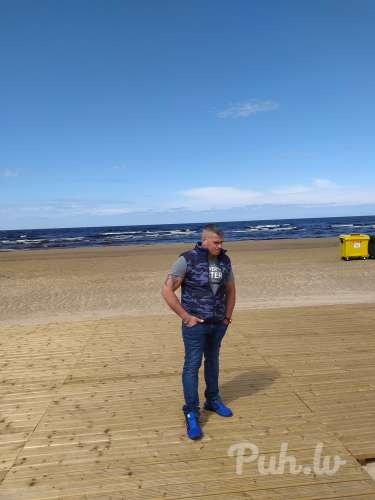 Привет! Может и Тебе одиноко и нехватает позитивных эмоций и приятного общения, к…