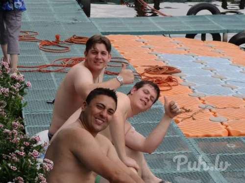 I really like men who know how to please and I really like to cum in my mouth.  T…