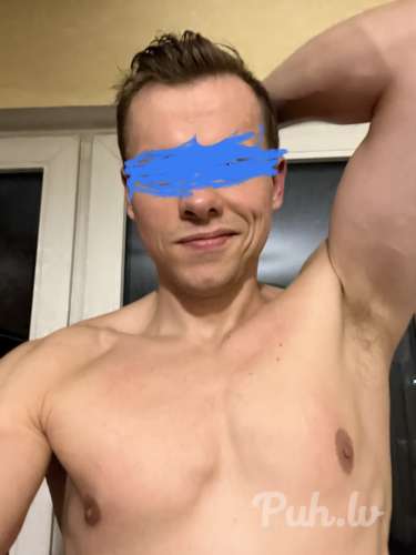 Meklē kaislīgus piedzīvojumus šim svētku vakaram… esmu šei lai tos piepildītu.  E…