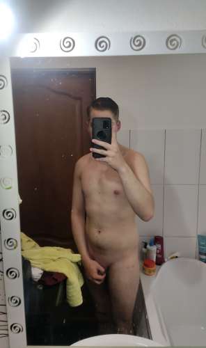 Edgars (23 gadi) (Foto!) iepazīsies ar sievieti seksam (#6705724)