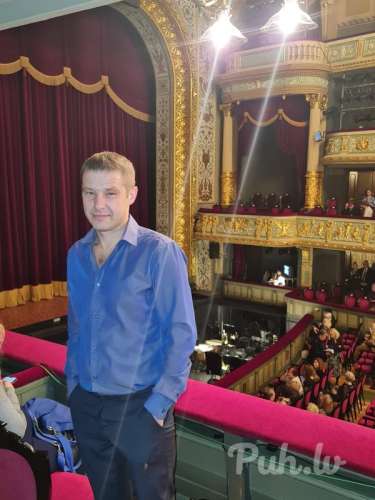 Познакомлюсь с стройной девушкой для приятного вечера с шампанским и фруктами! О…