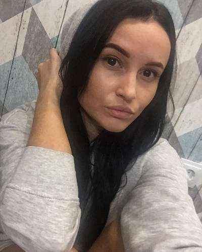 Sofia (32 years)