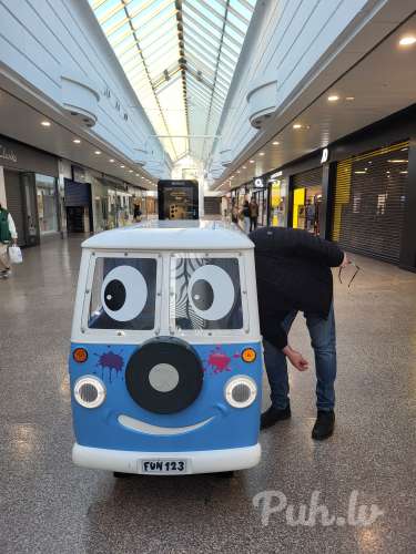 Обеспеченый мужчина ищет постоянную девушку для интим отношений.  Возможно и боль…