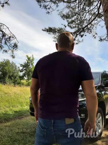 Приглашаю девушку в гости,  напиток Егермейстер.