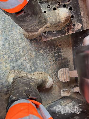 Nopirkšu netīras un nolietotas kurpes un darba zābakus pāri oriģinālajai cenai. …