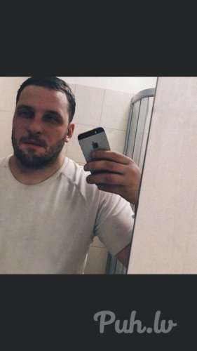 Satikšos ar jaunu puisi no Jēkabpils.  Es 34 gadi jauns,  aktīvs.  Ir vieta.