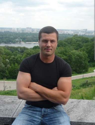 Artjom (40 лет)