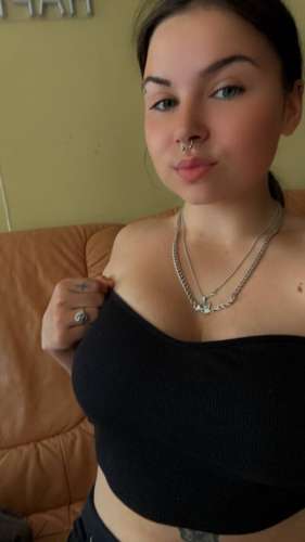 Katrīna (19 years) (Photo!) offering virtual services (#7868831)