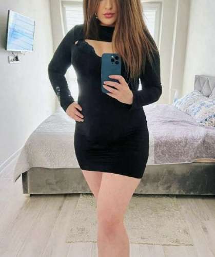 Karina (28 aastat)