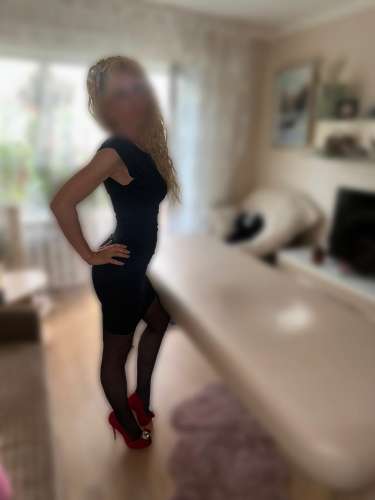 Massage Milana (33 years)