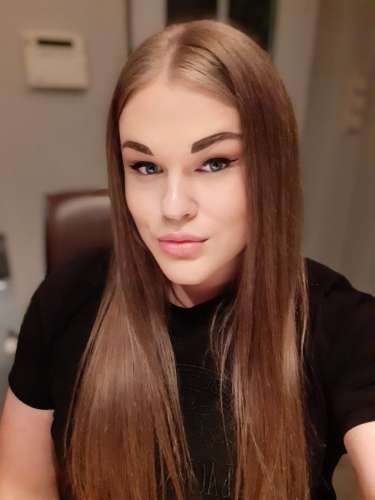 Stunning Michelle (28 metų)