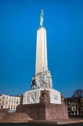 Sveicināta! Ja Tu esi tā patriotiskā,  dikti mīlīgā un apburošā meitene,  kura p…